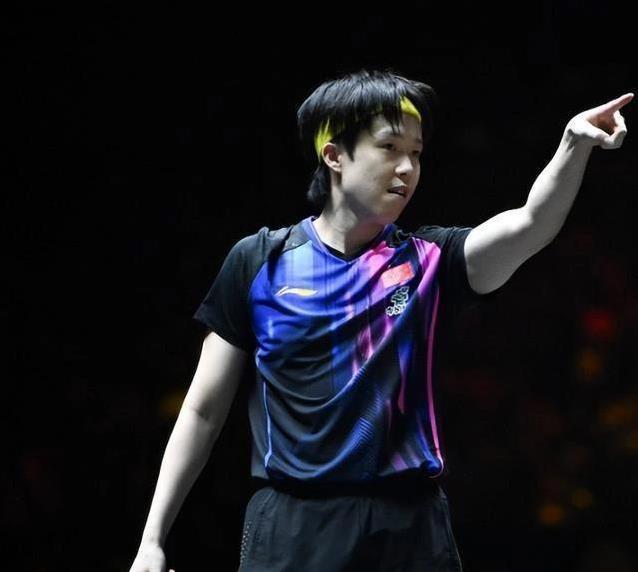 有人说他是, 离不开科学, 球锦标赛上