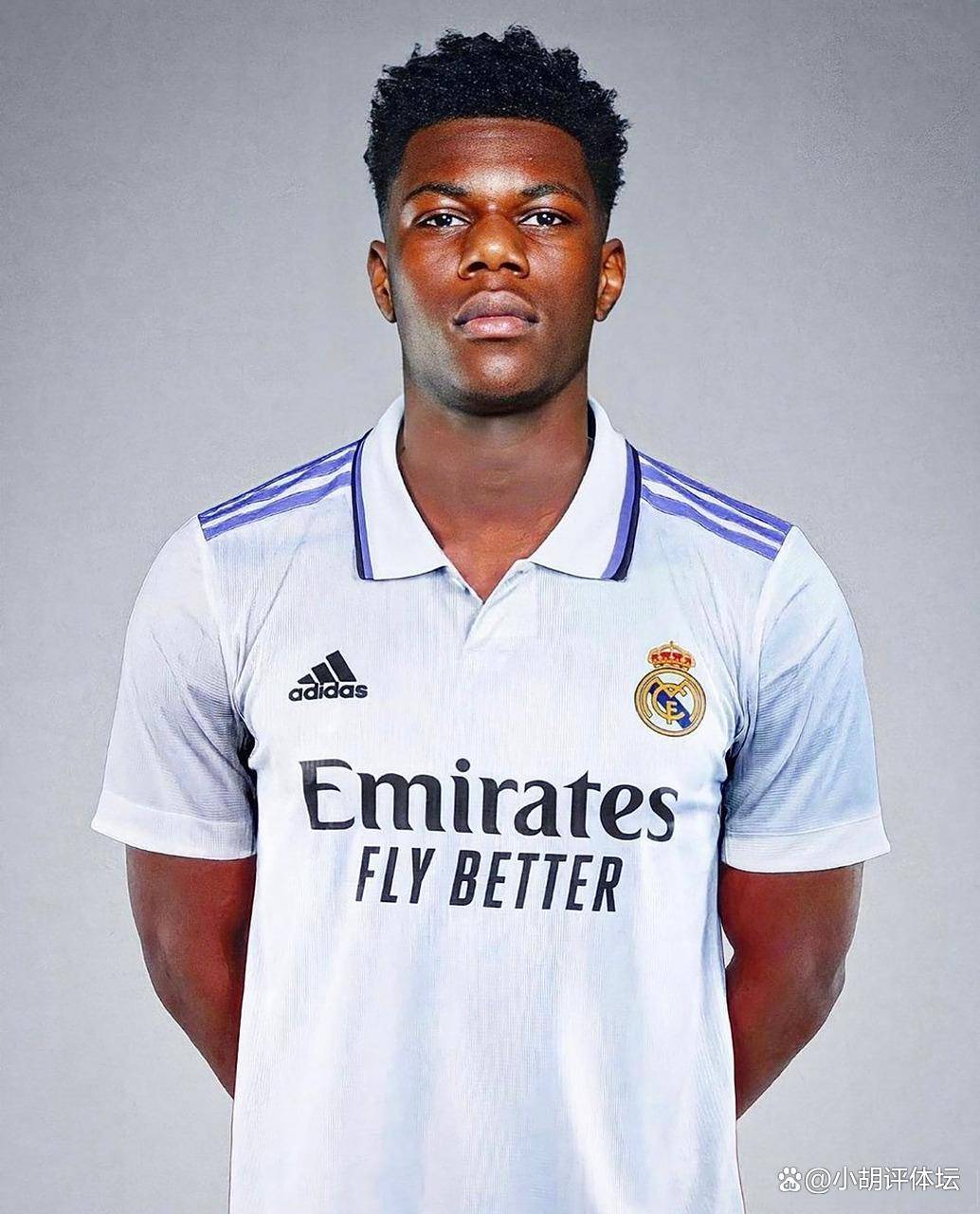 万欧元出售, 从青年队到 万欧元出售, 从青年队到